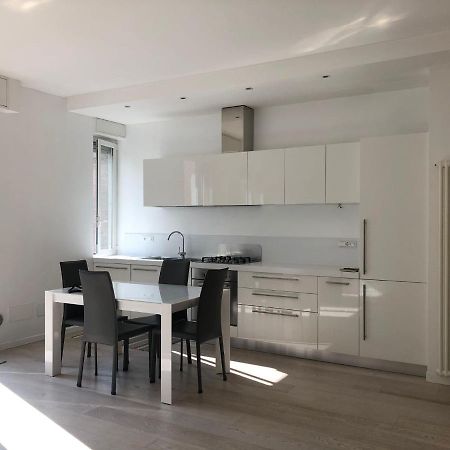 Bright & Spacious Apartment Near Navigli - Ponti Milano Exterior foto
