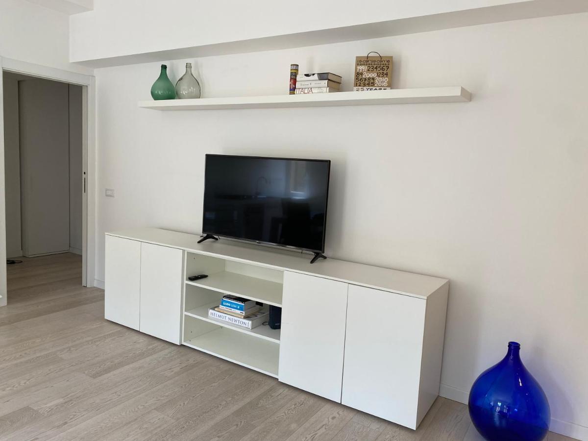Bright & Spacious Apartment Near Navigli - Ponti Milano Exterior foto