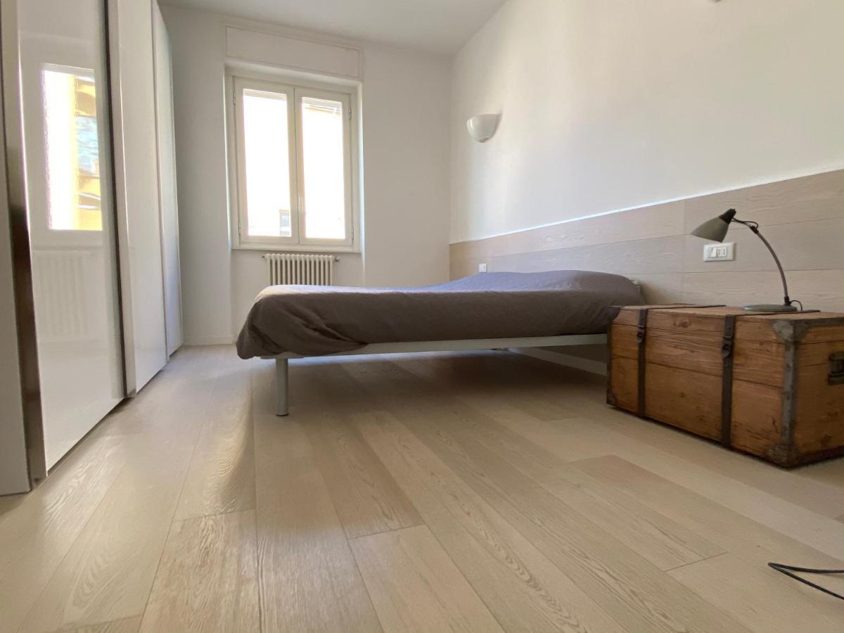 Bright & Spacious Apartment Near Navigli - Ponti Milano Exterior foto
