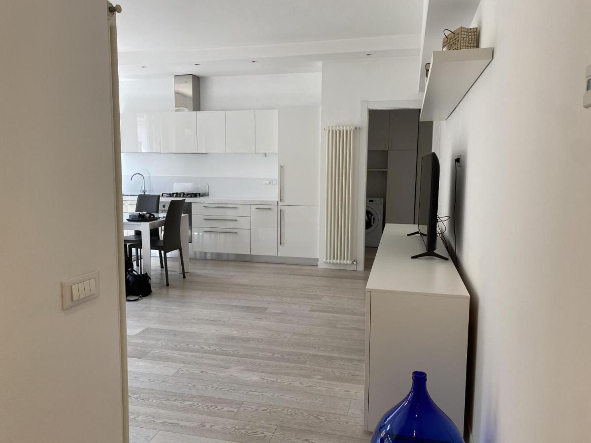Bright & Spacious Apartment Near Navigli - Ponti Milano Exterior foto